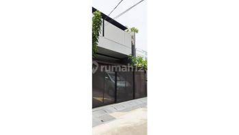 Rumah baru cantik full furnished, 5+1 Kamar, asri, serasa resort dan dekat taman