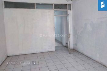 Ruko main di Jl ahmad yani bandung