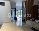 thumbnail-rumah-2-lantai-semi-furnished-shm-di-singgasana-pradana-bandung-4