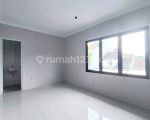 thumbnail-rumah-2-lantai-dekat-area-bisnis-di-bintaro-jaya-sektor-9-tangsel-1