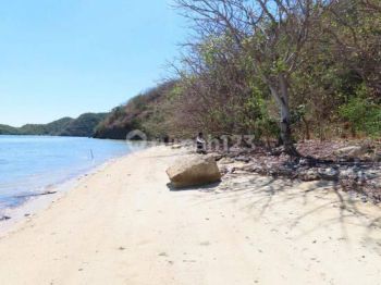 Tanah Lokasi Rangko, Labuan Bajo Ukuran 1159m2, Beachfront