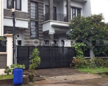 Rumah Bagus 12x18 di Kompleks Ok (Harga Negooo)