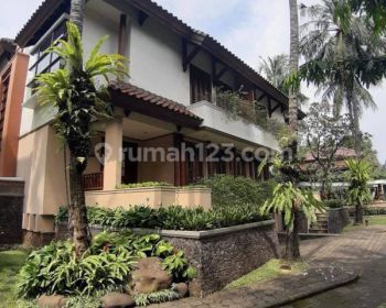 Balinese style townhouses in quiet area of Cipete. Must see