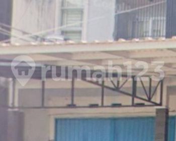 RUKO SEWA SIAP PAKAI  PINGGIR JALAN SUNGAI KUNJANG 7880