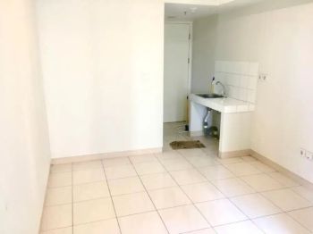 Disewakan Murah Studio Kosong 1 AC View Pool di Apt The Springlake