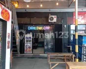 Ruko di Pejuang, Bekasi 80 m Bagus SHM