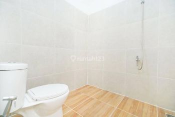 Rumah Bagus 2 Lantai Harga Terjangkau di Ciputat Sudah Renovasi