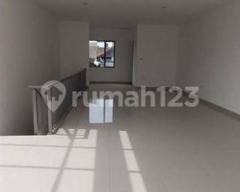 Dijual Ruko Baru 2 Lantai Modern di Mainroad Gatot Subroto