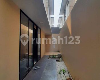 rumah murah daerah asya Jakarta garden city  Jakarta timur