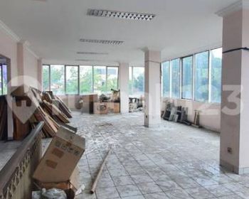 Ruko Tepi Jalan Utama di Bungur Cocok Untuk Usaha / Kantor