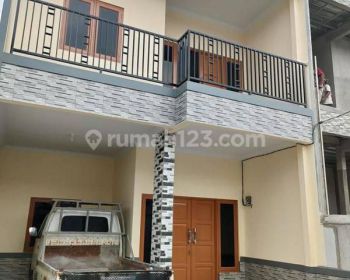 Rumah Bekasi 650 juta Nego Cash Bertahap dekat tol stasiun