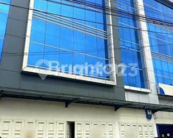 3 RUKO GANDENGAN MEGAH 888  DI MEDAN BARU