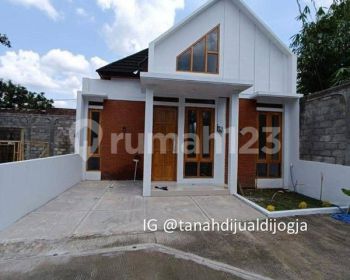 Rumah Dekat Kampus Uad di Pleret Bantul Proses Bangun Jogja Selatan