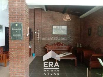 Rumah Mewah Siap Huni Bergaya Ukiran Jati di Candi Penataran Manayaran