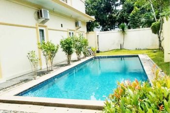 Rumah 2 Lantai 5+2 Kamar Ada Kolam Renang di Fontainbleu Bsd