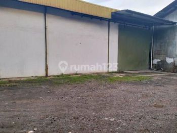 Gudang industri di sewa percis pinggir jalan raya propinsi. Kec.cikupa .DS 2 km