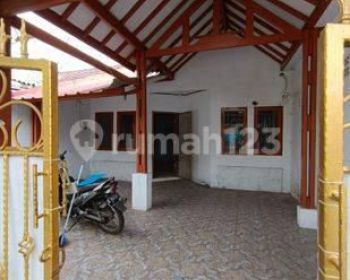 Disewakan Rumah Siap Huni Thb taman Harapan Baru , Bekasi.