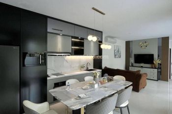 Rumah dgn Pool Vibes Resort Super Mewah di Graha Surabaya Barat