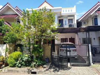 Dijual, Rumah 2 Lantai di Komplek Mega Kebon Jeruk Regency