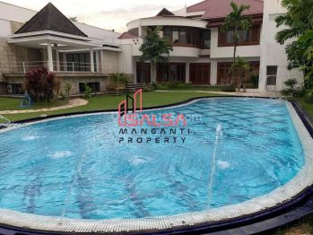 For Rent House Beautiful Sewa Rumah Mewah Cantik Taman Besar Private Pool Luas