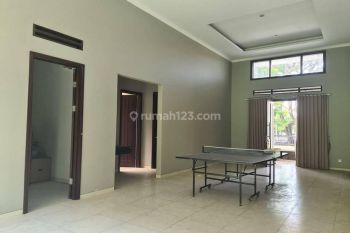 Jual Mantap Rumah Berlokasi Diarea Beken Kota Baru Parahyangan