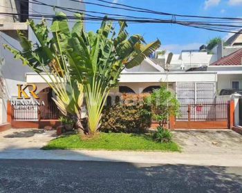 Rumah Hitung Tanah di Premium Areab Kebayoran Jakarta Selatan