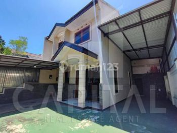 Disewakan Rumah Bagus Di Setraduta, Bandung