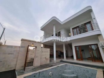 Dijual brand new vila full furnished munggu Bali