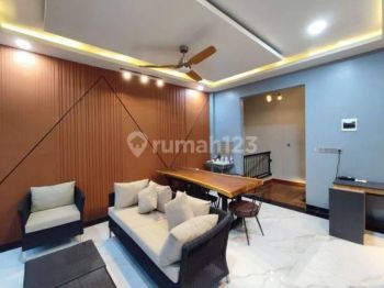 Rumah di Jln. Pasar Minggu Jakarta Selatan. SHM Bagus