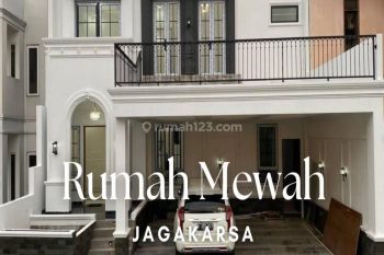 Rumah Sultan Mewah Model American Classic Di Jagakarsa