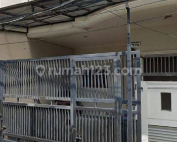 Siap Huni. Hadap Utara. 2 lantai