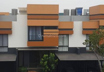 Rumah Serpong Area, Mozart Blok 3, Tangerang,bagus,pool ,komp Tenang Dan Untuk