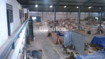 GUDANG LUAS, BAGUS, TERAWAT, PANDAAN