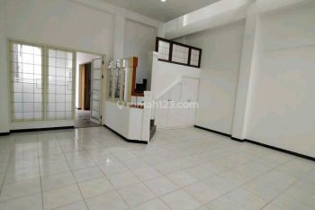 Ruko di Darmo Indah Darmo Permai Surabaya. DAV.YA2608