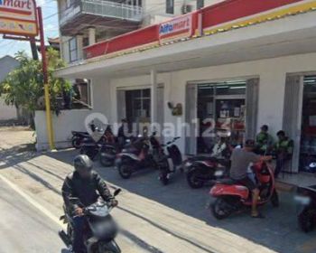 Toko sudah ada penyewa alfamart dan di bayar per 3 tahun sekali