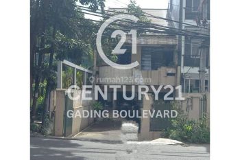 Ruko luas di Surya Sumantri Bandung Jawa Barat