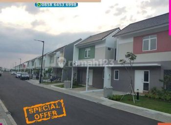Strategis Rumah 2 Sisi Summarecon Bandung 323M12