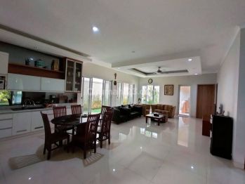 Dijual Rumah di Komplek Foresta Bsd Cluster Fresco Lt 15x22m, 2 Lantai SHM