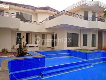 Rumah Menteng2 Lantai Sudah Renovasi Bisa Jadi Office ,prime Area