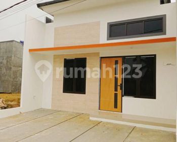Rumah Bagus Banget, Dekat Stasiun, Angsuran Ringan