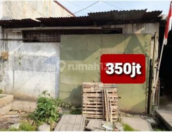 Gudang siap pakai di Lik kaligawe