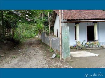Rumah hitung tanah di Jl. Ciliwung Kota Blitar