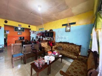 Rumah Luas Pinggir Jalan Poros Pakis, Harga Murah