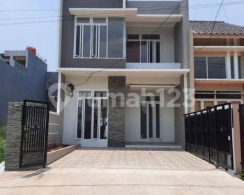 Rumah Baru Bagus Luas dekat pintu Tol di Jatiasih