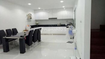 Rumah Hook Furnished Monaco Gading Serpong