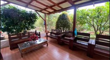 Gila Nih Rumah, Luas Banget Bonus Kebun Buah di Paku Haji Cimahi