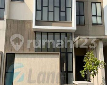 Disewa  Rumah Asya 4 Kamar Tidur  Semi Furnished di Cakung