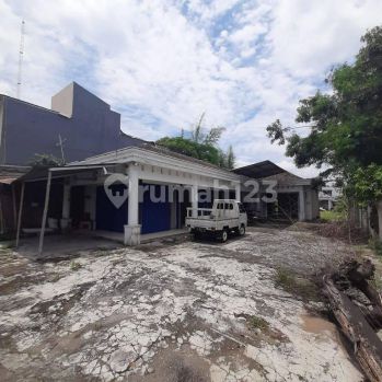 Tanah Disewakan Ada Bangunan Rumah 400m2 Bisa Untuk Rental ,kantor Distributor