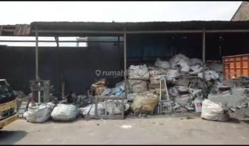 Gudang di Pondok Kacang, Ciledug Tangerang 800 M Bagus SHM