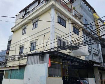 DIJUAL RUKO BAGUS 3 LANTAI TAMAN RATU JAKARTA BARAT